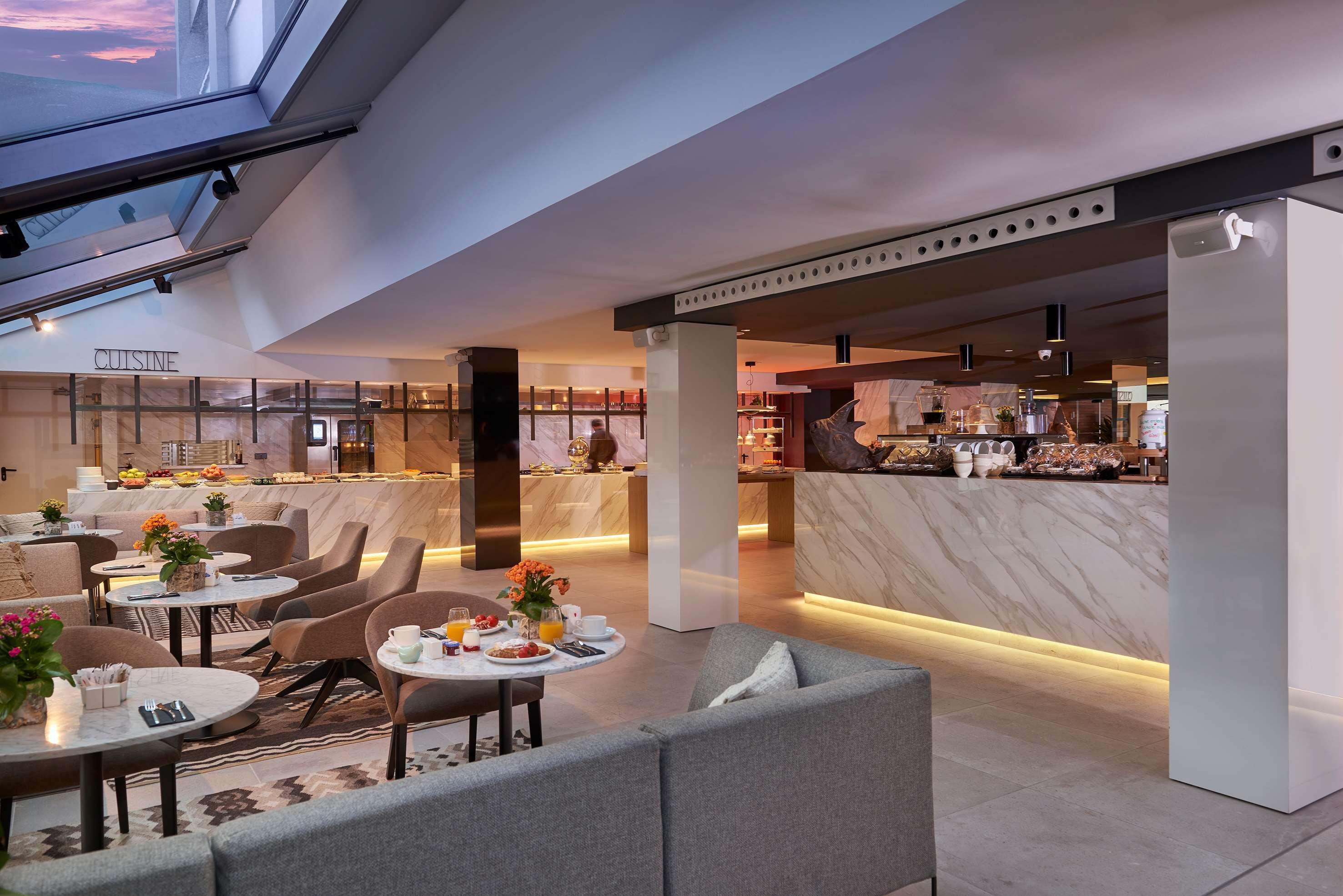 Innside by Melia Palma Bosque Exterior foto The hotel's breakfast buffet